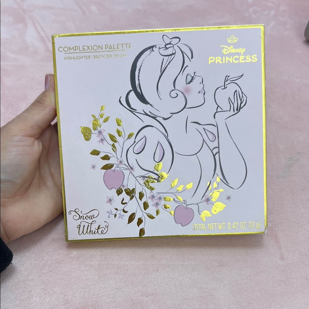 Snow White Makeup Palette
